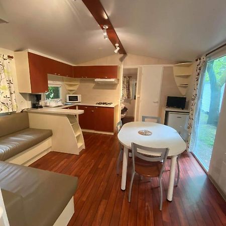 Camping De Baignes Hotel Eksteriør billede